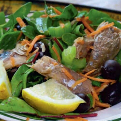 spenatsallad med makrill