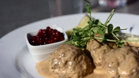 Köttbullar med svampsås