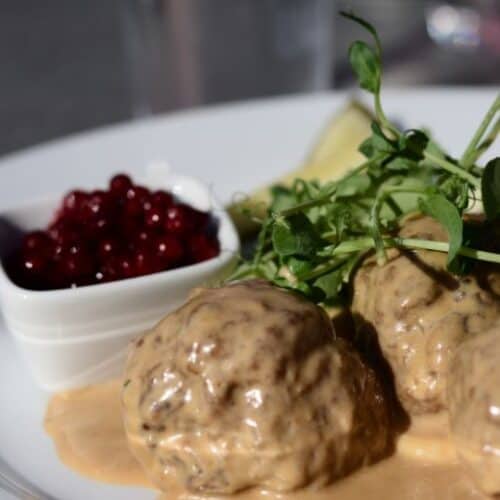 Köttbullar med svampsås